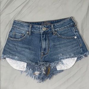 Kendall & Kylie denim shorts